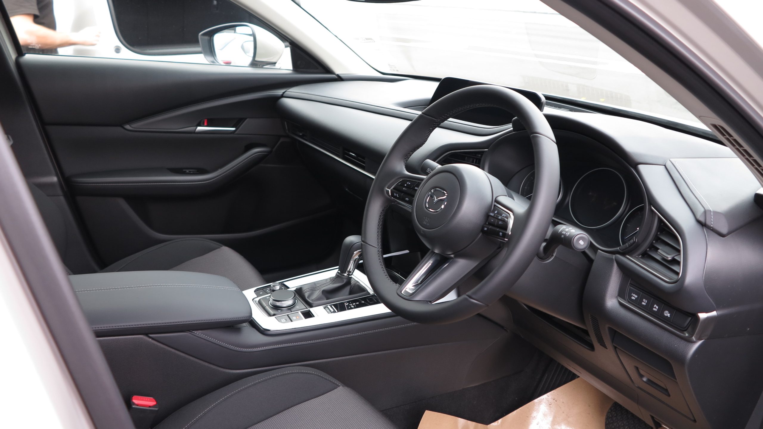 2026 Mazda CX-30 G20 Pure Wagon 5dr SKYACTIV-Drive 6sp 2.0i - Image 3