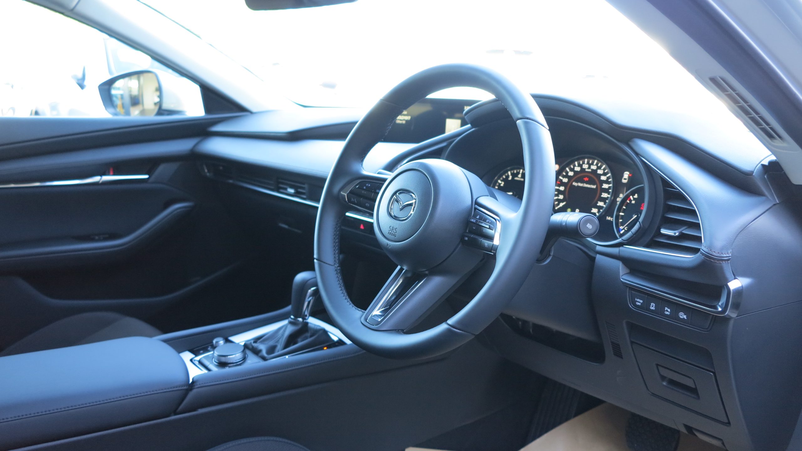 2026 Mazda 3 G20 Evolve Sedan 4dr SKYACTIV-Drive 6sp 2.0i - Image 3