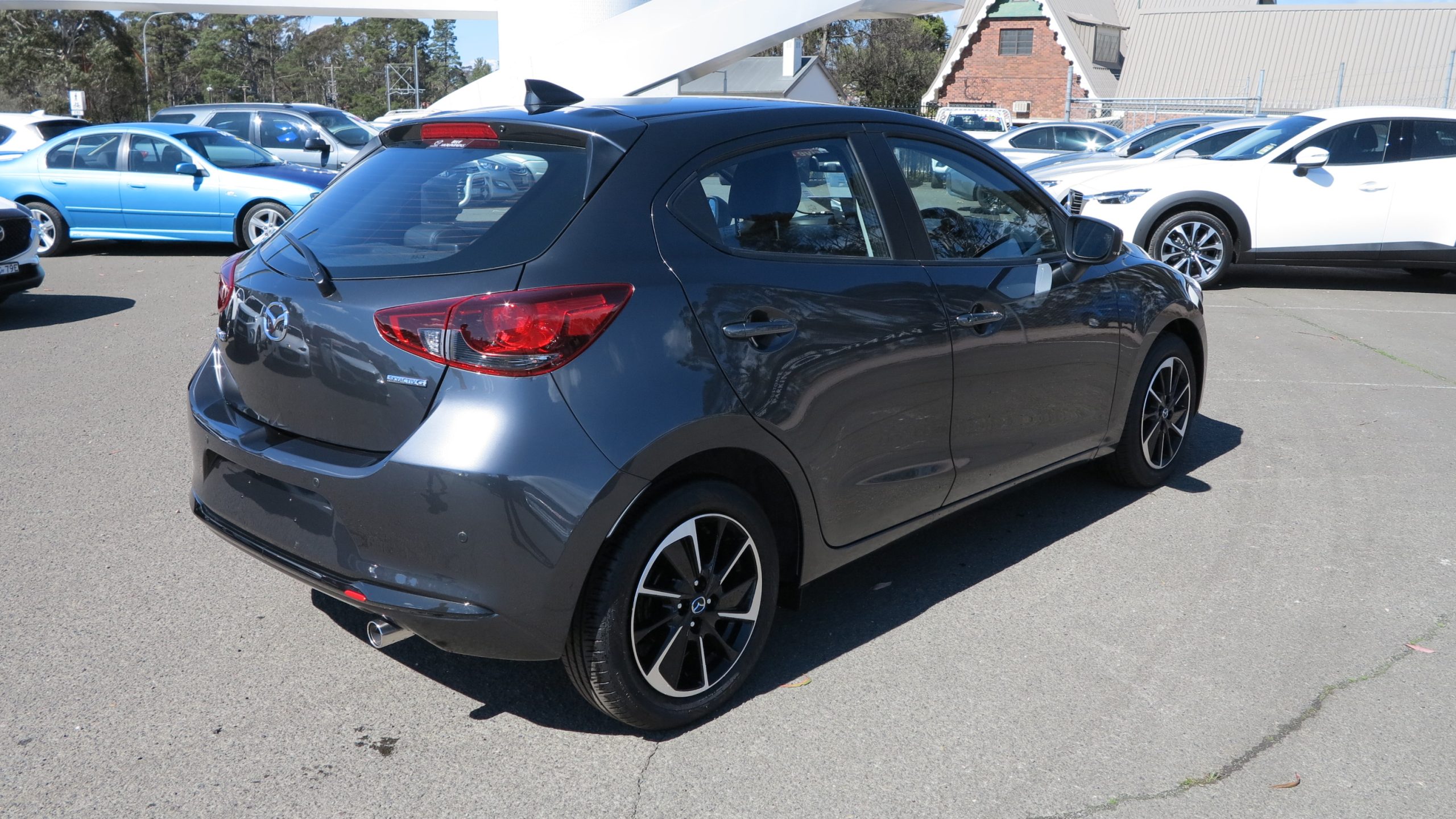 2025 Mazda 2 G15 GT Hatchback 5dr SKYACTIV-Drive 6sp 1.5i - Image 2