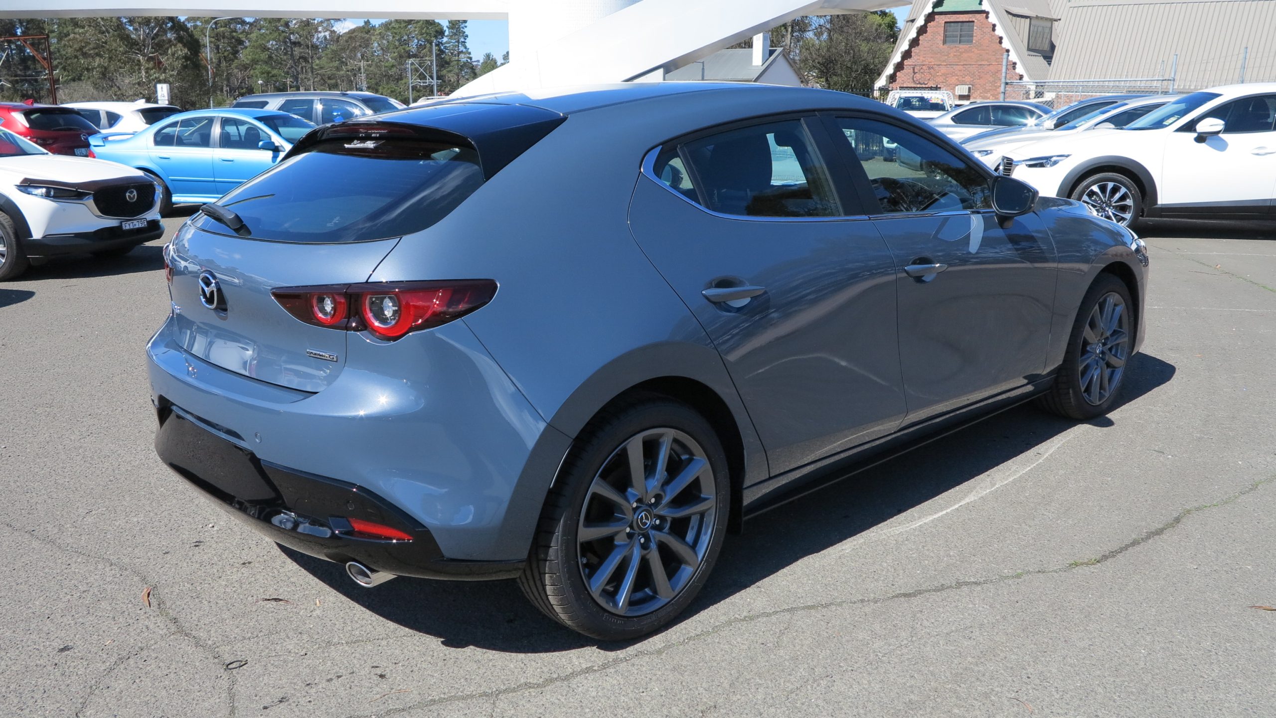 2025 Mazda 3 G20 Evolve Hatchback 5dr SKYACTIV-Drive 6sp 2.0i - Image 2