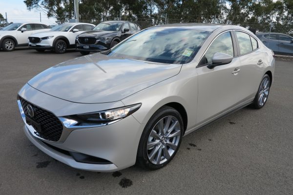 2025 Mazda 3 G20 Evolve Sedan SKYACTIV-Drive 6sp 2.0i