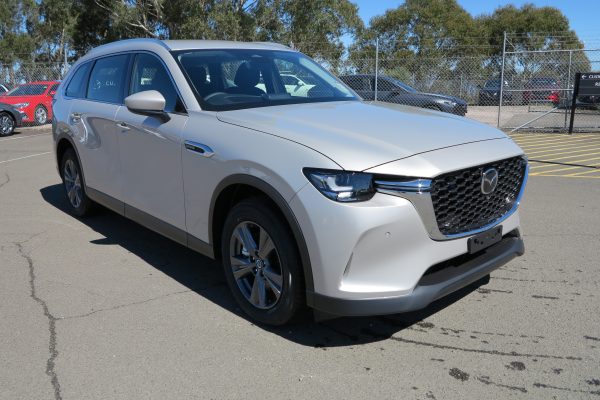 2025 Mazda CX-80 G40e Pure Wagon SKYACTIV-Drive 8sp i-ACTIV AWD 3.3T - Image 4