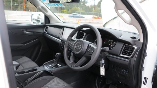 2025 Mazda BT-50 XT Freestyle Cab Chassis Auto 6SP 4×4 3.0DT - Image 3