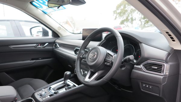 2025 Mazda CX-5 G20 Maxx Wagon SKYACTIV-Drive 6sp FWD 2.0i - Image 3