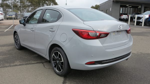 2025 Mazda 2 G15 GT Sedan SKYACTIV-Drive 6sp 1.5i - Image 5