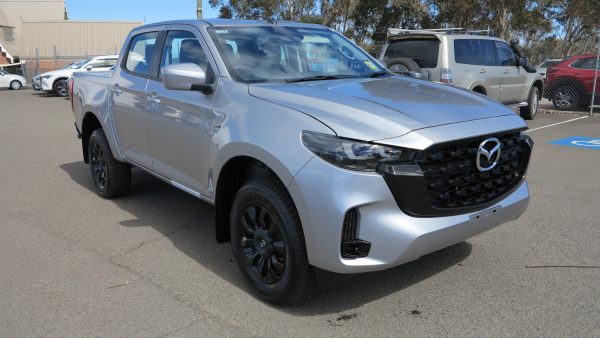 2025 Mazda BT-50 XT Utility Dual Cab Auto 6sp 4x2 3.0DT - Image 4