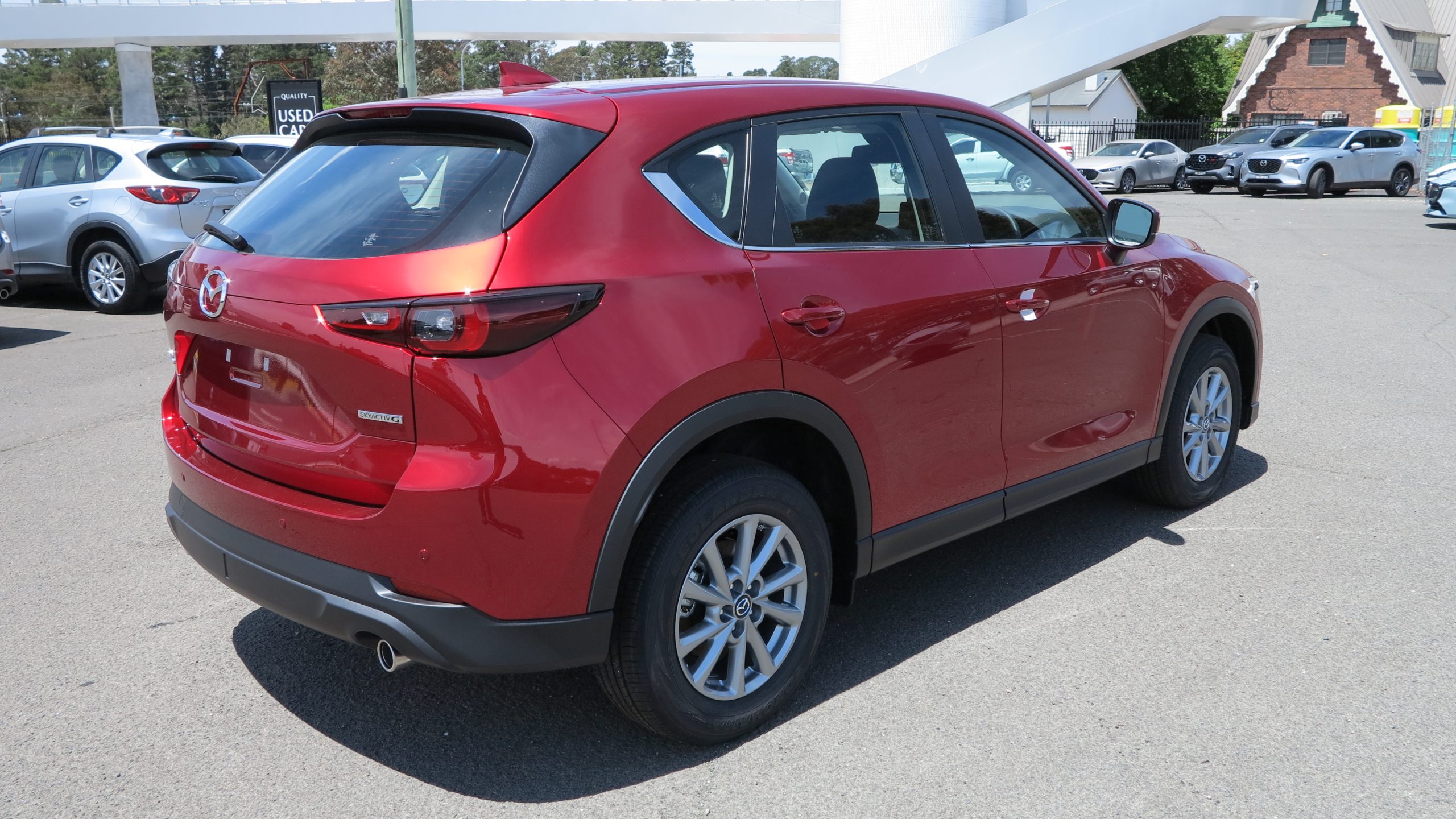 2025 Mazda CX-5 G25 Maxx Sport Wagon SKYACTIV-Drive 6sp FWD 2.5i - Image 2