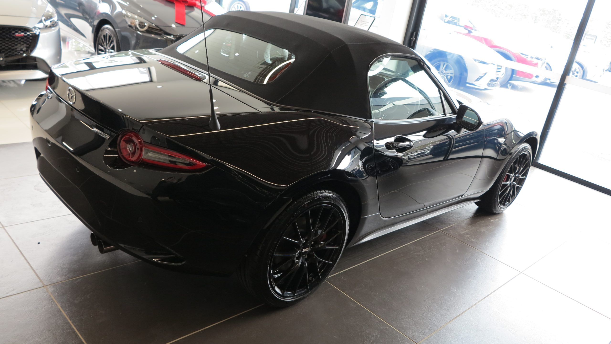 2025 Mazda MX-5 G20 GT RS Roadster 2dr SKYACTIV-MT 6sp 2.0i - Image 2