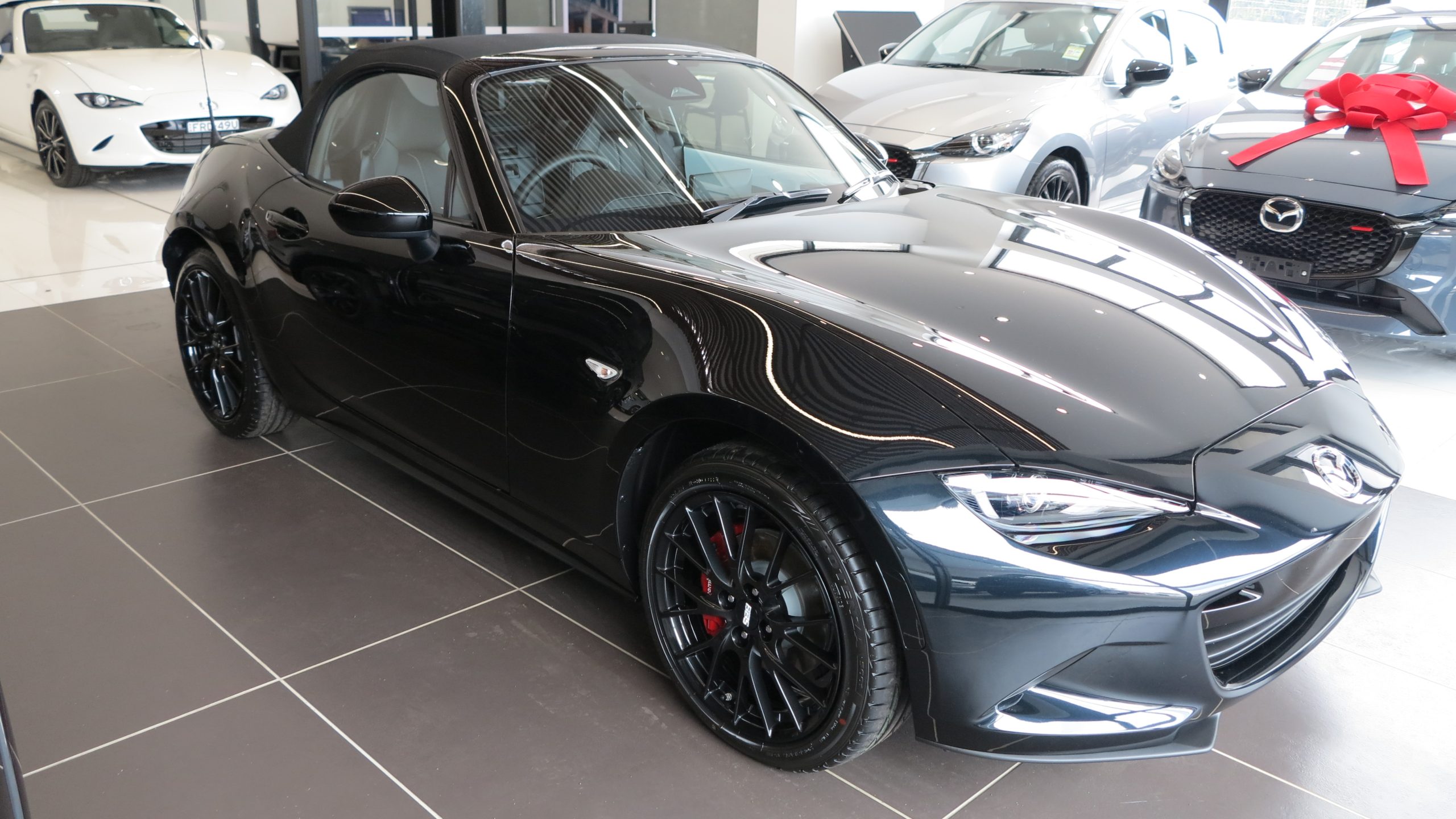 2025 Mazda MX-5 G20 GT RS Roadster 2dr SKYACTIV-MT 6sp 2.0i - Image 4